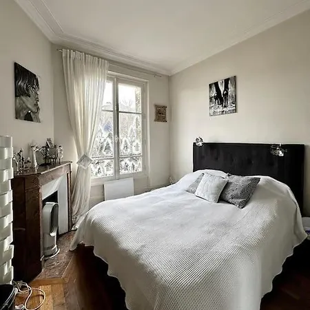 Elegant Artistique, * Versalhes